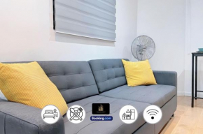 Stylish 2Bedroom Apt By Luxe Haven Homes Short Lets & Serviced Accommodation Greater London With Free WiFi
